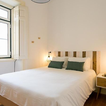 Lovelystay - Cozy 3Bdr Apartment In Estrela Lisboa Exteriér fotografie