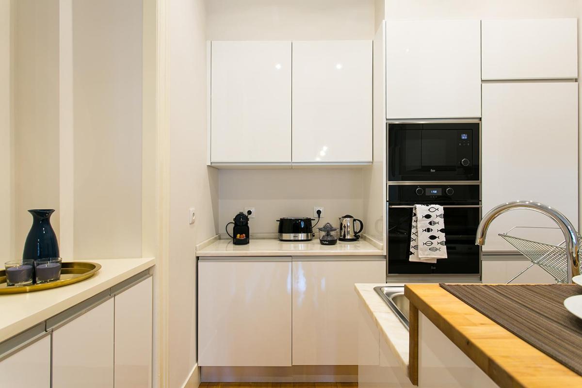 Lovelystay - Cozy 3Bdr Apartment In Estrela Lisboa Exteriér fotografie