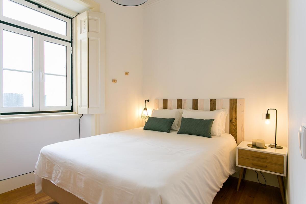 Lovelystay - Cozy 3Bdr Apartment In Estrela Lisboa Exteriér fotografie