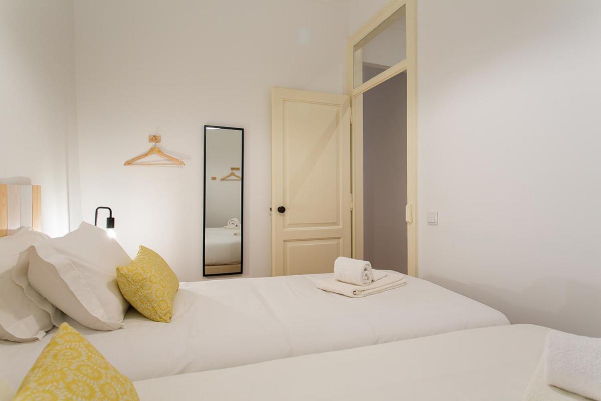 Lovelystay - Cozy 3Bdr Apartment In Estrela Lisboa Exteriér fotografie