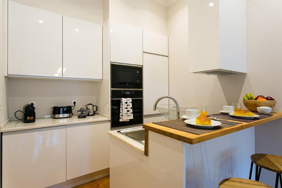 Lovelystay - Cozy 3Bdr Apartment In Estrela Lisboa Exteriér fotografie